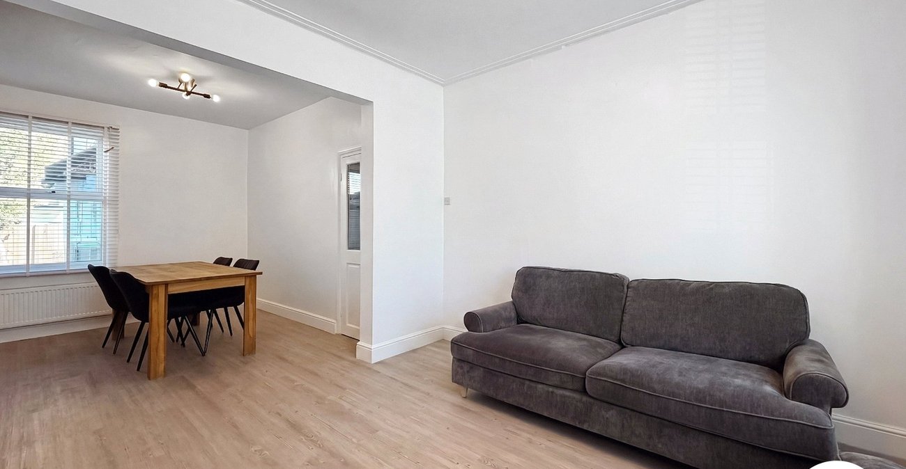 3 bedroom house to rent in London | 