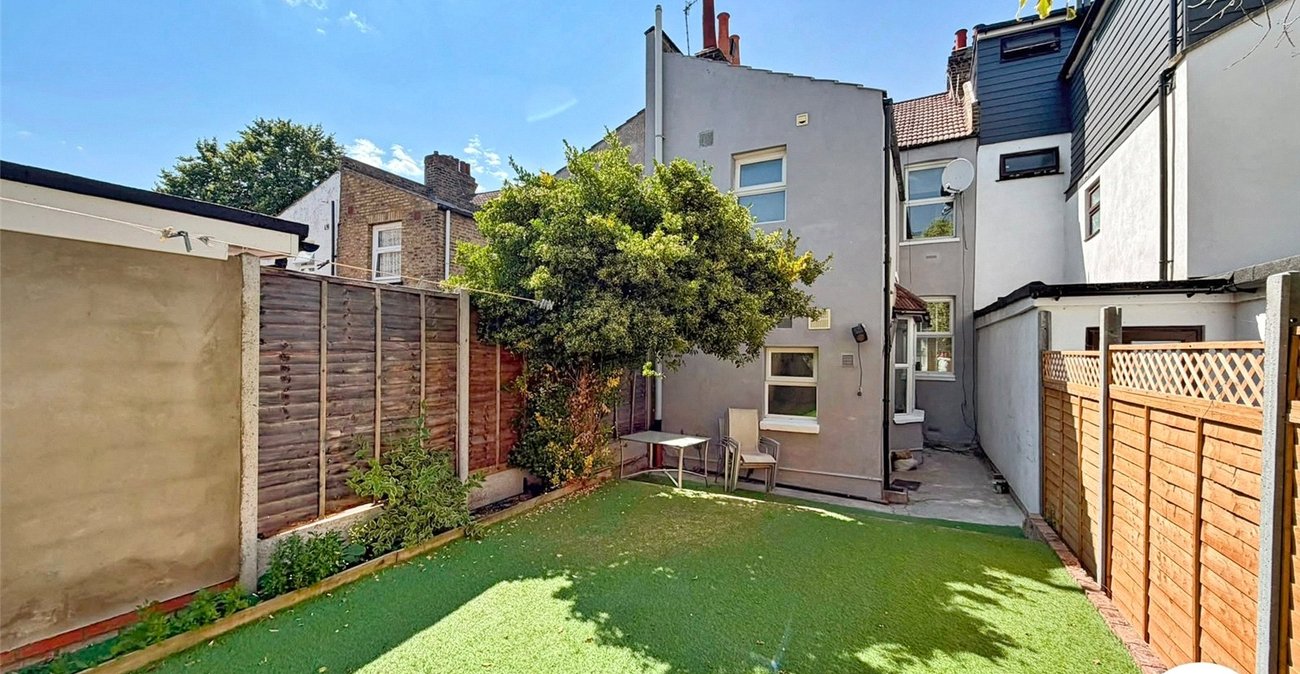 3 bedroom house to rent in London | 
