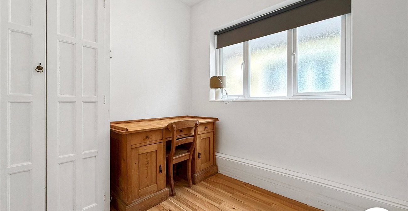 2 bedroom property to rent in Catford | Robinson Jackson