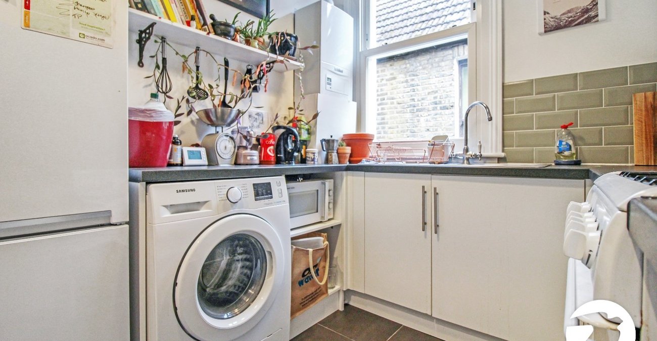 2 bedroom property to rent in Catford | Robinson Jackson
