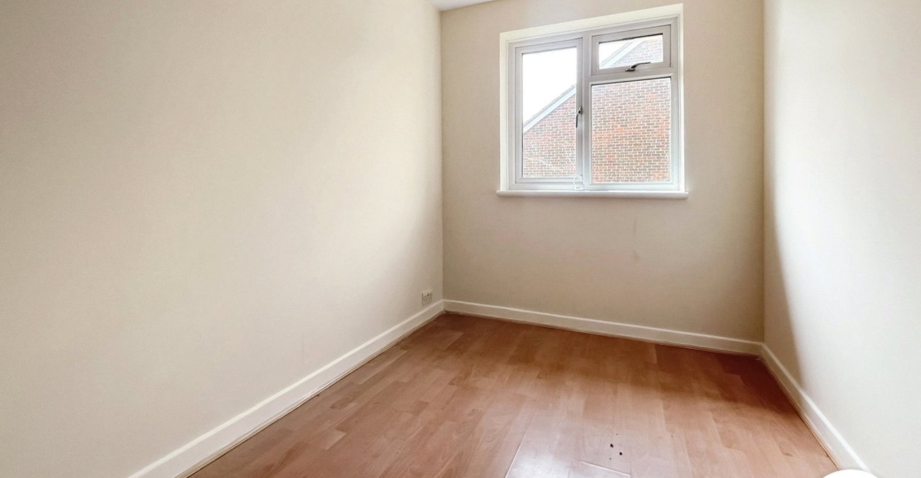 4 bedroom house to rent in Erith | Robinson Jackson
