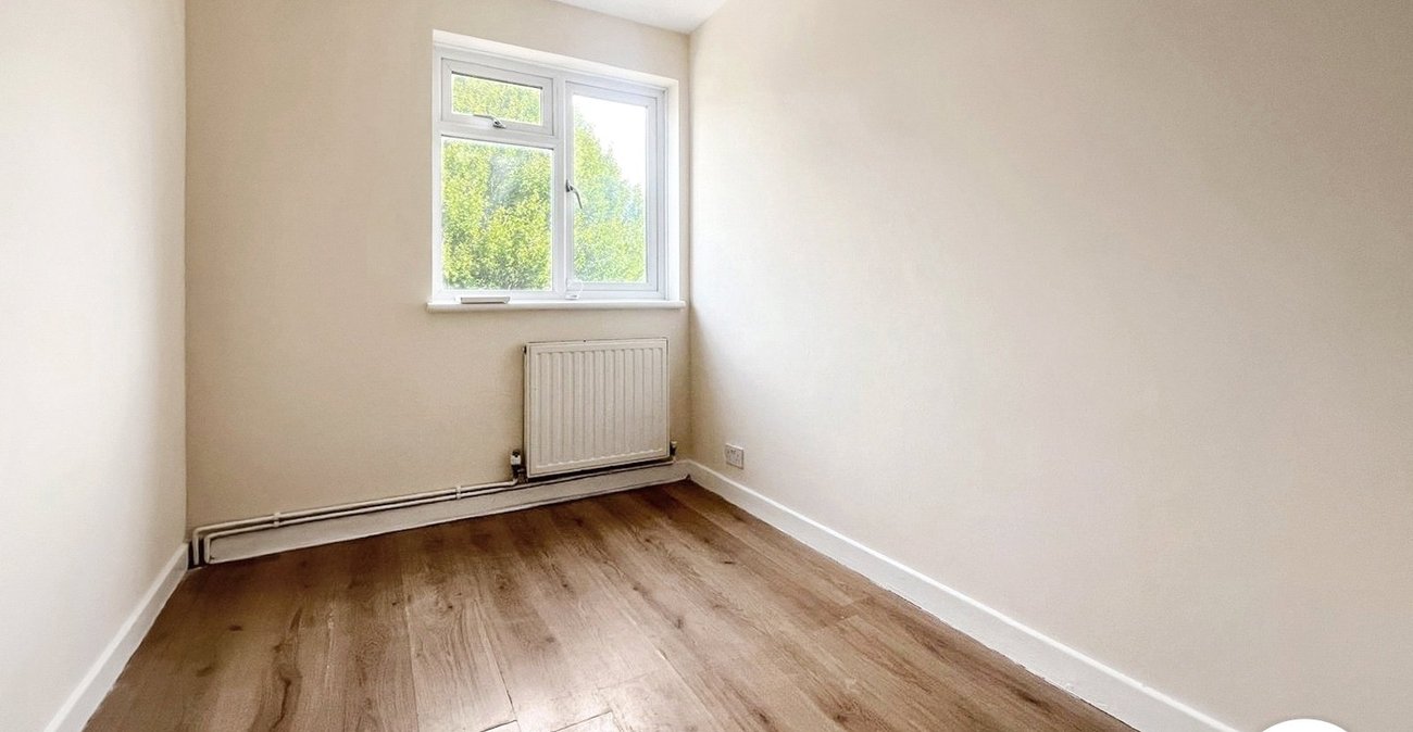 4 bedroom house to rent in Erith | Robinson Jackson