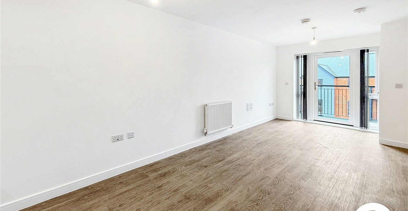 2 bedroom property to rent in Kings Hill | Robinson Michael & Jackson