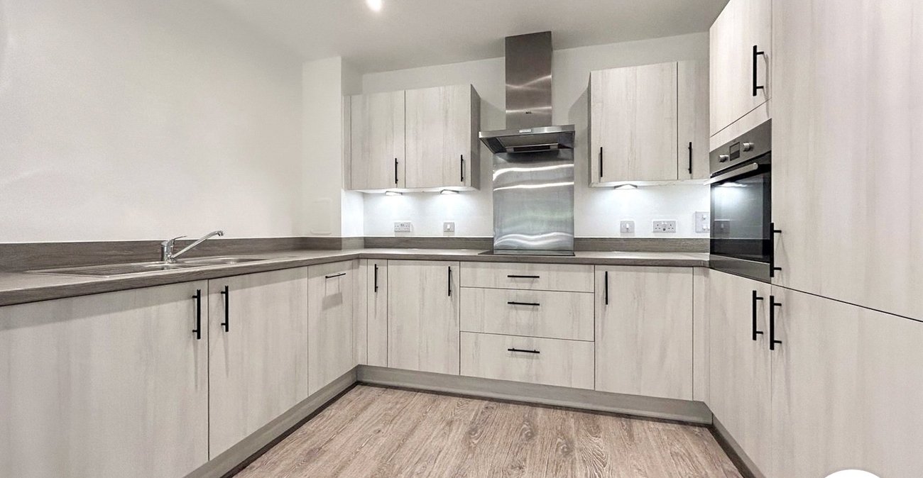 2 bedroom property to rent in Kings Hill | Robinson Michael & Jackson
