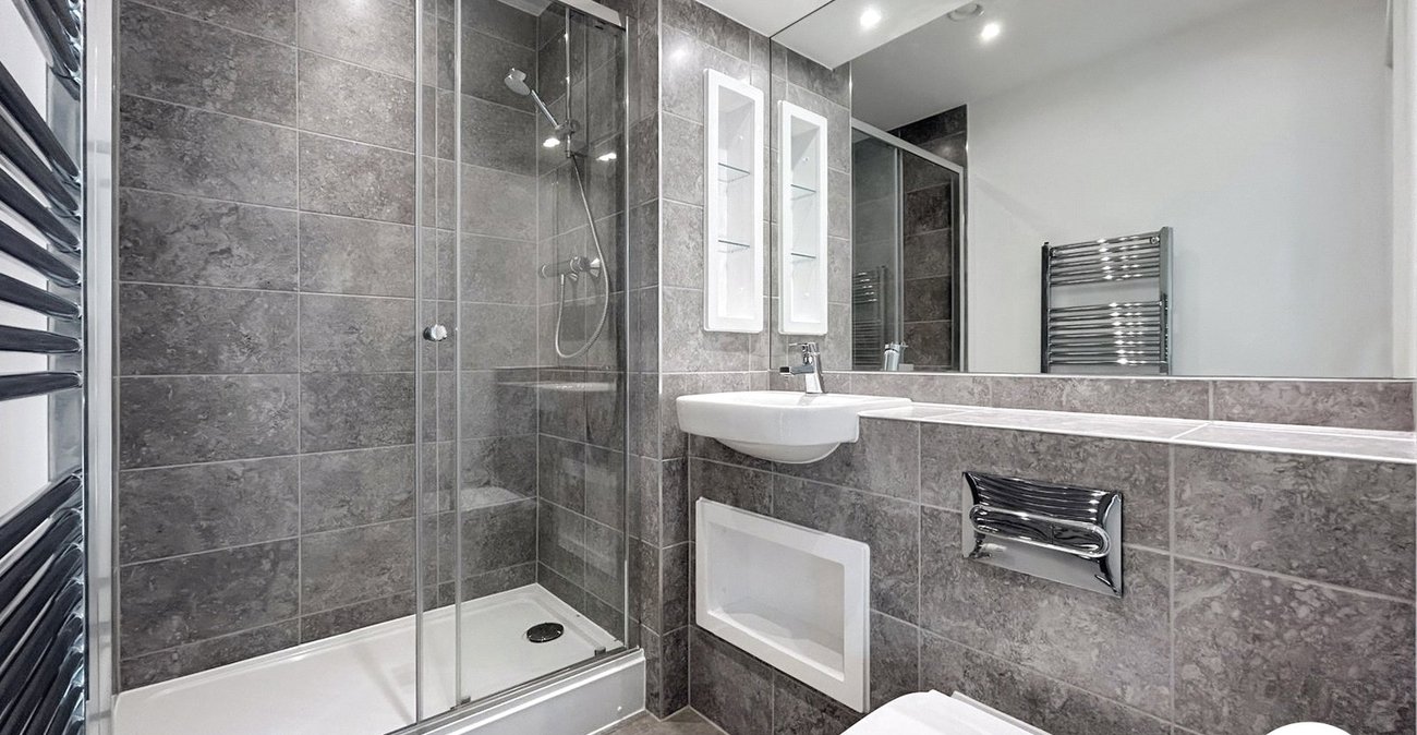 2 bedroom property to rent in Kings Hill | Robinson Michael & Jackson