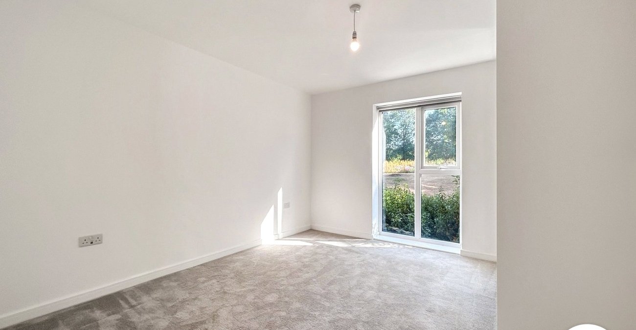 2 bedroom property to rent in Kings Hill | Robinson Michael & Jackson