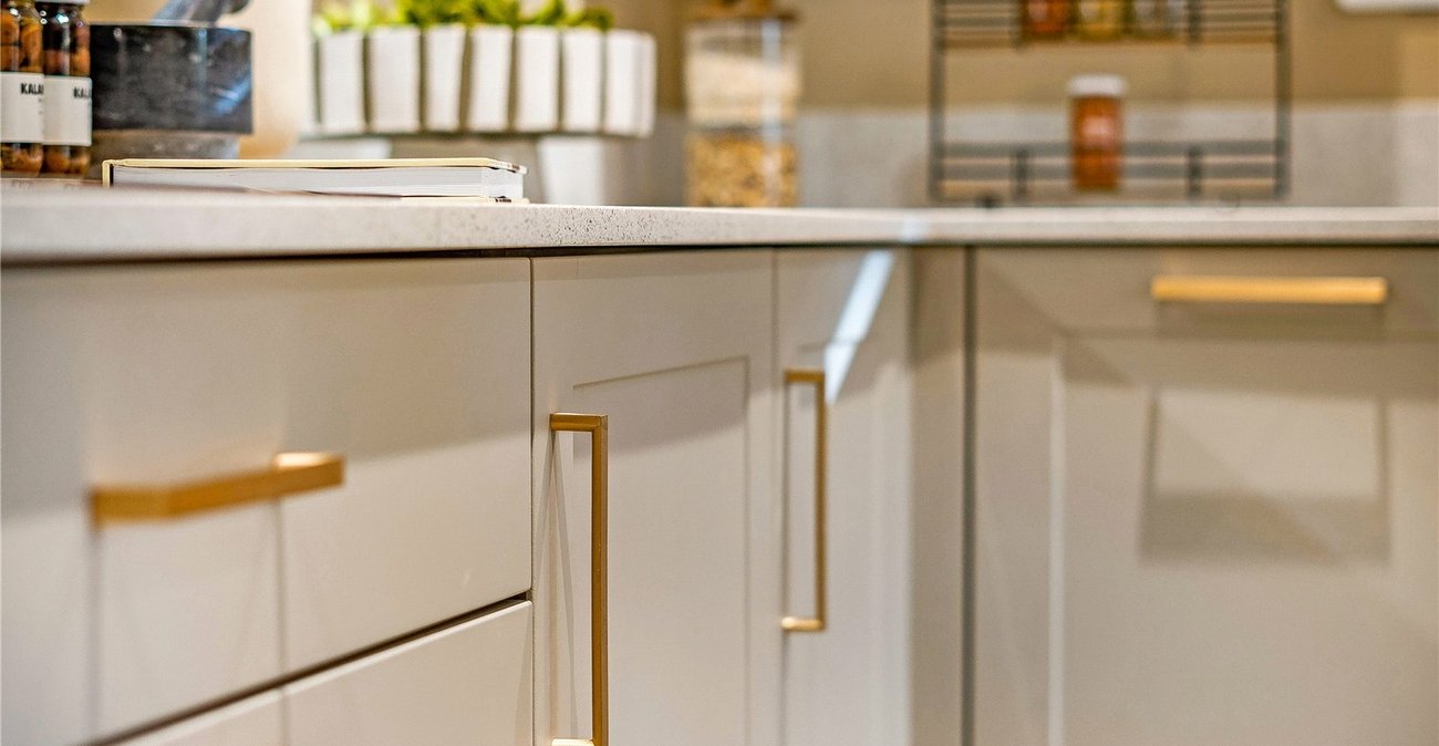 2 bedroom property to rent in Kings Hill | Robinson Michael & Jackson