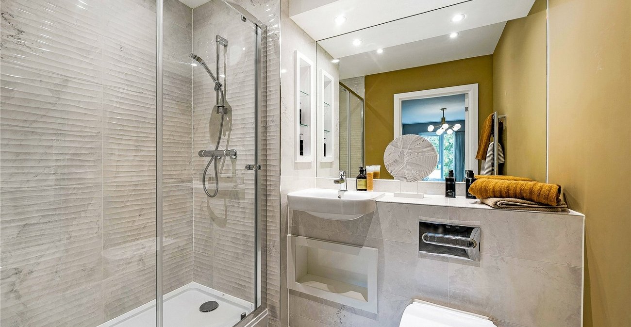 2 bedroom property to rent in Kings Hill | Robinson Michael & Jackson