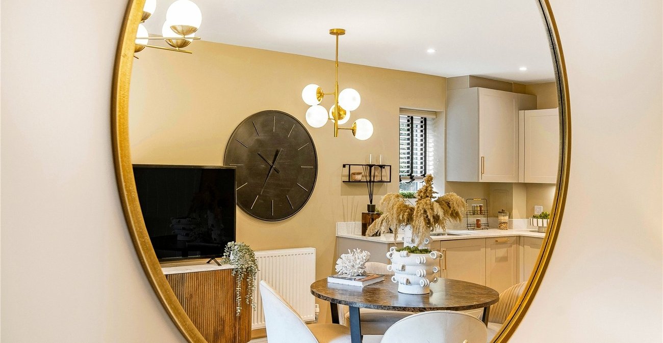 2 bedroom property to rent in Kings Hill | Robinson Michael & Jackson