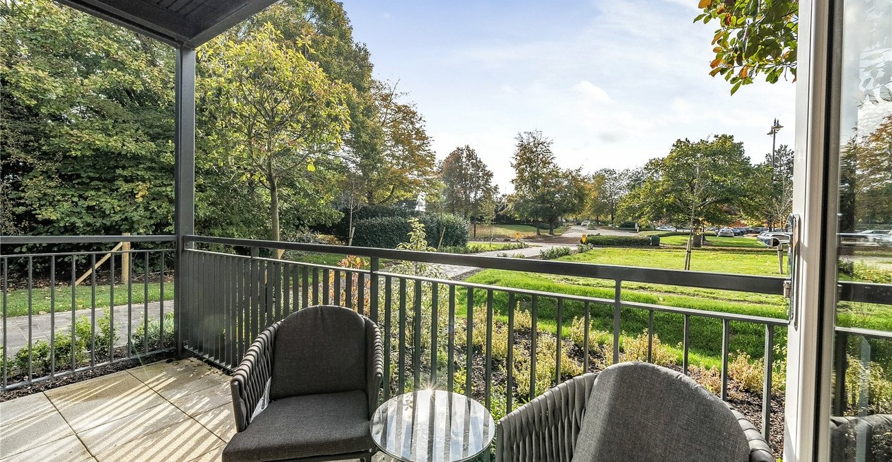 2 bedroom property to rent in Kings Hill | Robinson Michael & Jackson