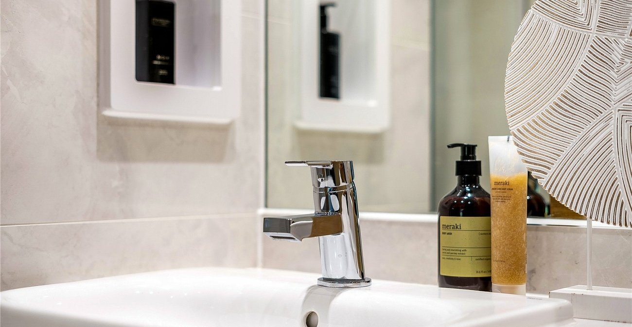 2 bedroom property to rent in Kings Hill | Robinson Michael & Jackson