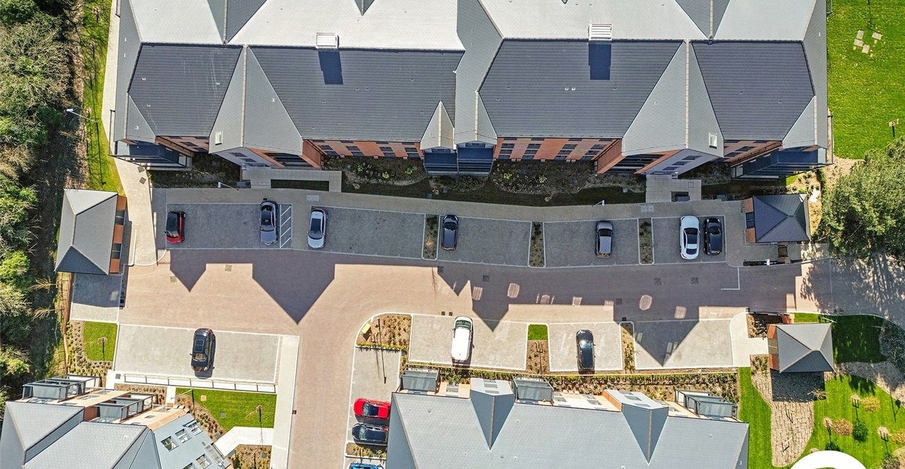 2 bedroom property to rent in Kings Hill | Robinson Michael & Jackson