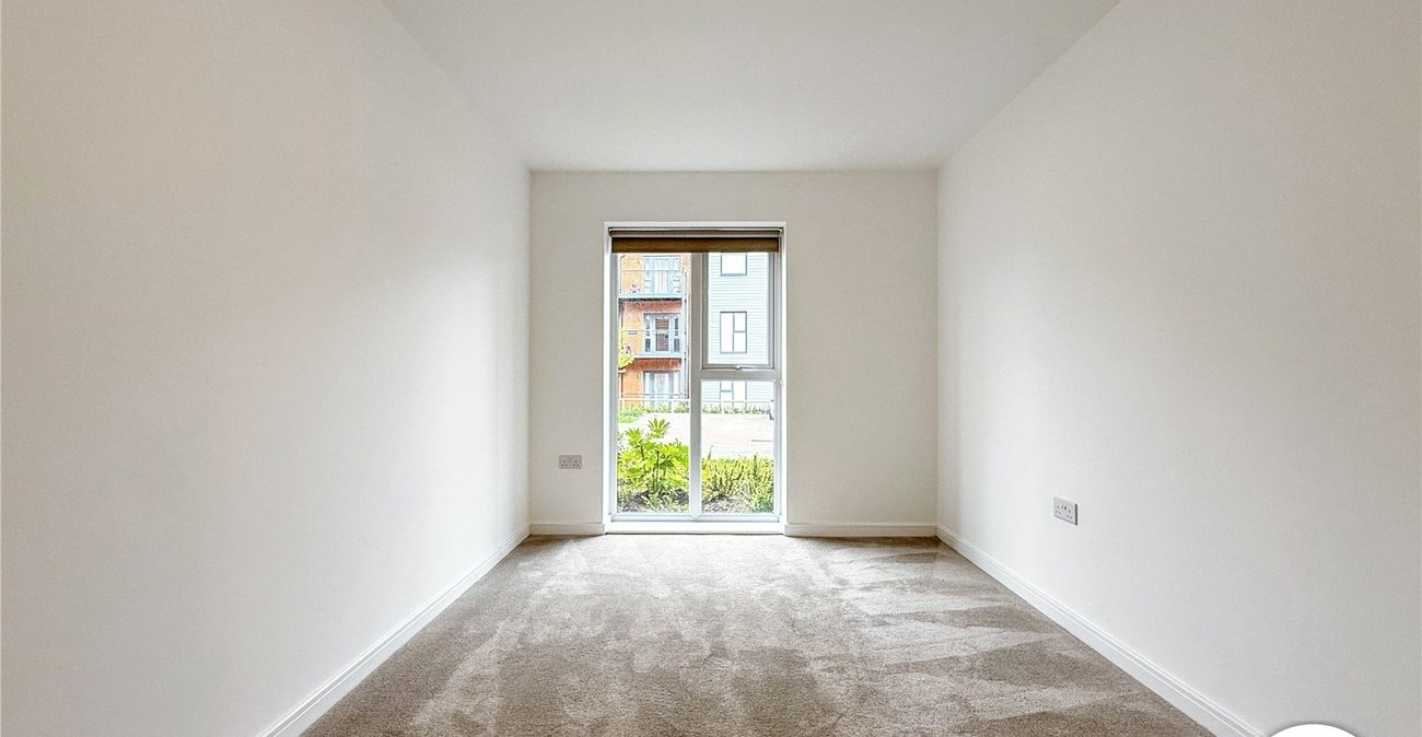 2 bedroom property to rent in Kings Hill | Robinson Michael & Jackson