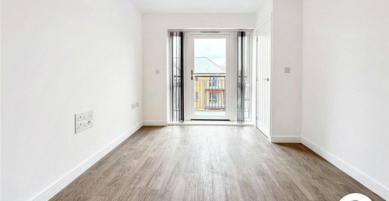 2 bedroom property to rent in Kings Hill | Robinson Michael & Jackson