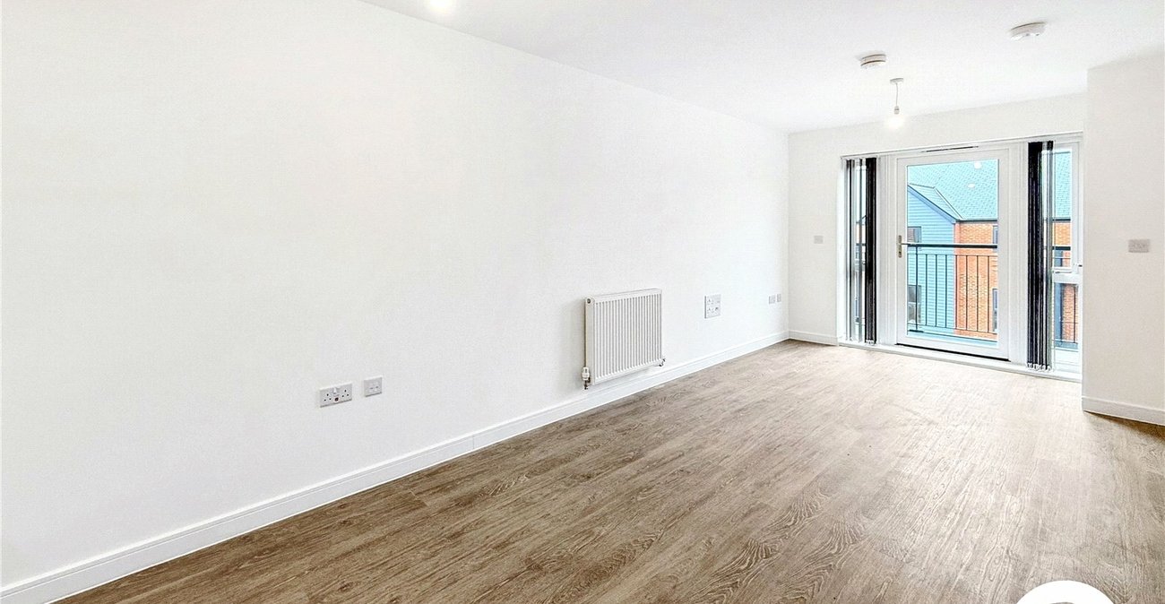 2 bedroom property to rent in Kings Hill | Robinson Michael & Jackson