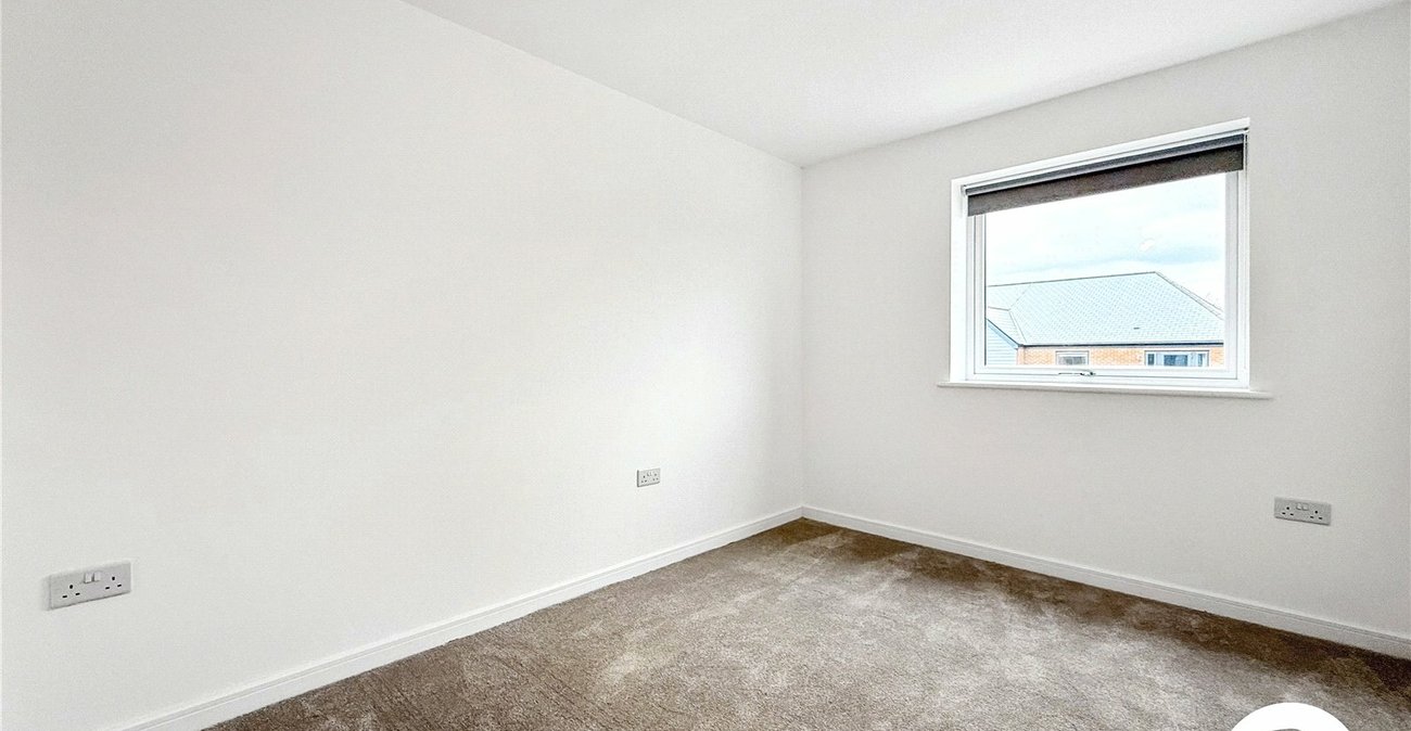 2 bedroom property to rent in Kings Hill | Robinson Michael & Jackson