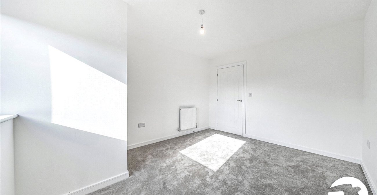 2 bedroom property to rent in Kings Hill | Robinson Michael & Jackson