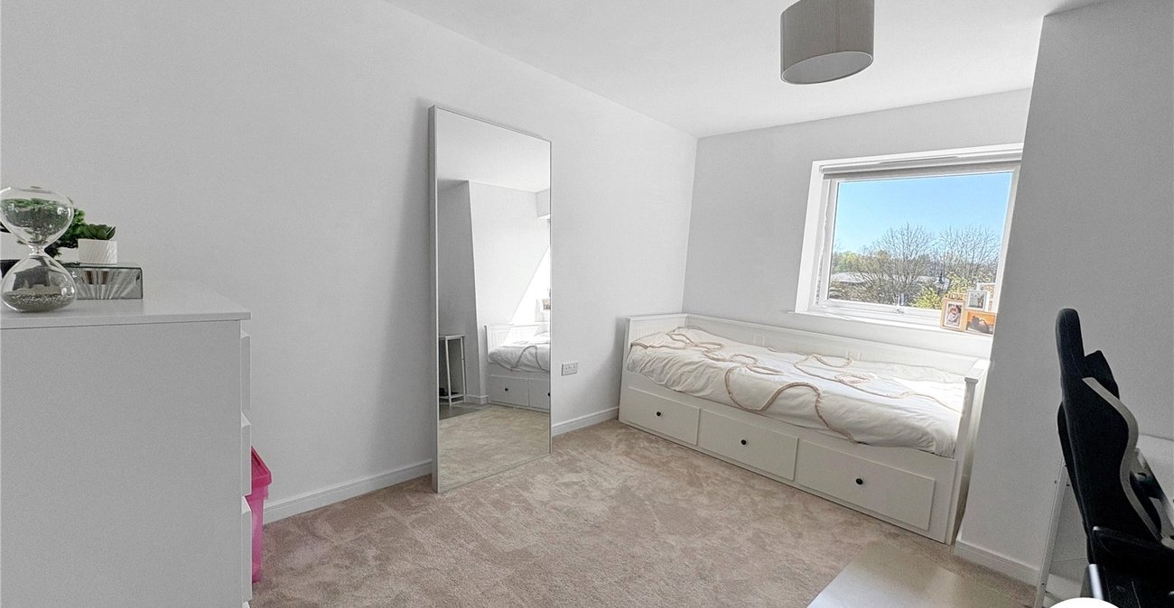 2 bedroom property to rent in Kings Hill | Robinson Michael & Jackson