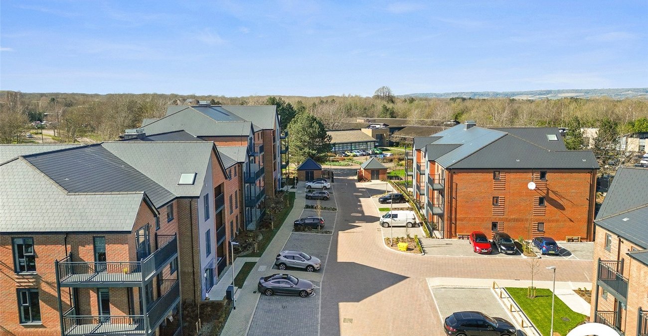 2 bedroom property to rent in Kings Hill | Robinson Michael & Jackson