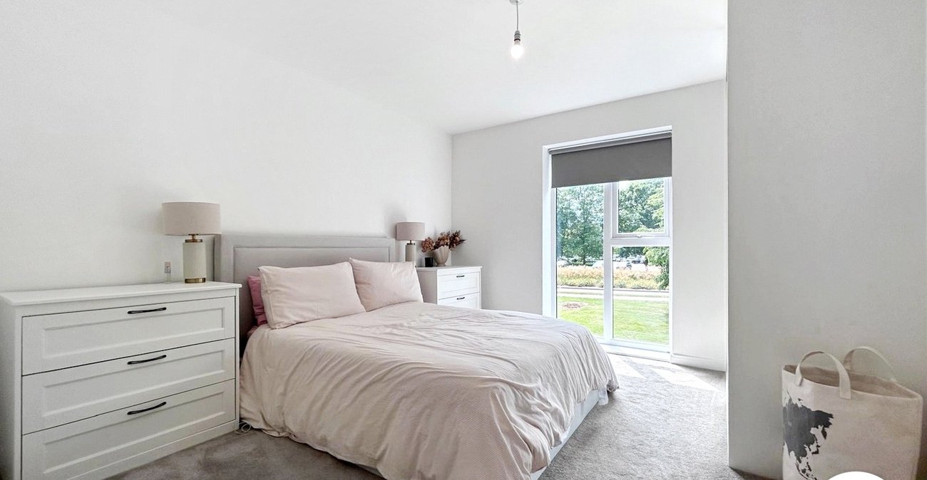2 bedroom property to rent in Kings Hill | Robinson Michael & Jackson