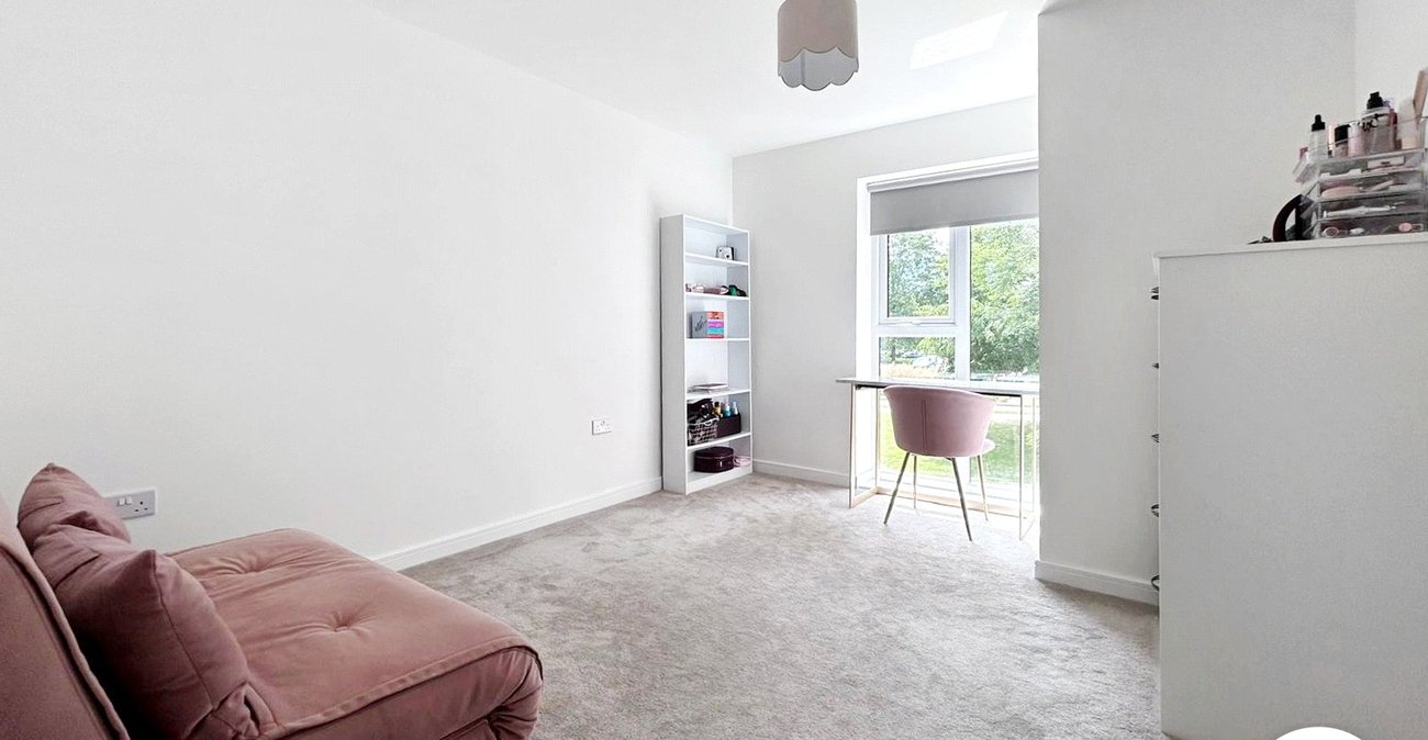 2 bedroom property to rent in Kings Hill | Robinson Michael & Jackson