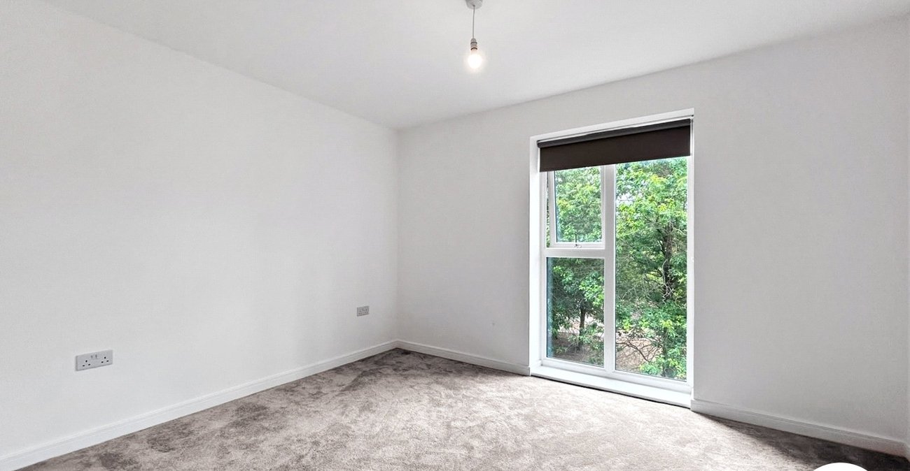 2 bedroom property to rent in Kings Hill | Robinson Michael & Jackson