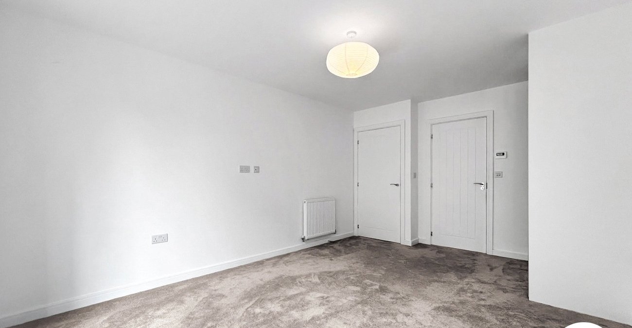 2 bedroom property to rent in Kings Hill | Robinson Michael & Jackson