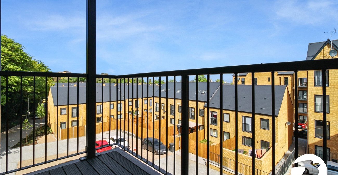 1 bedroom property to rent in Swanscombe | Robinson Michael & Jackson