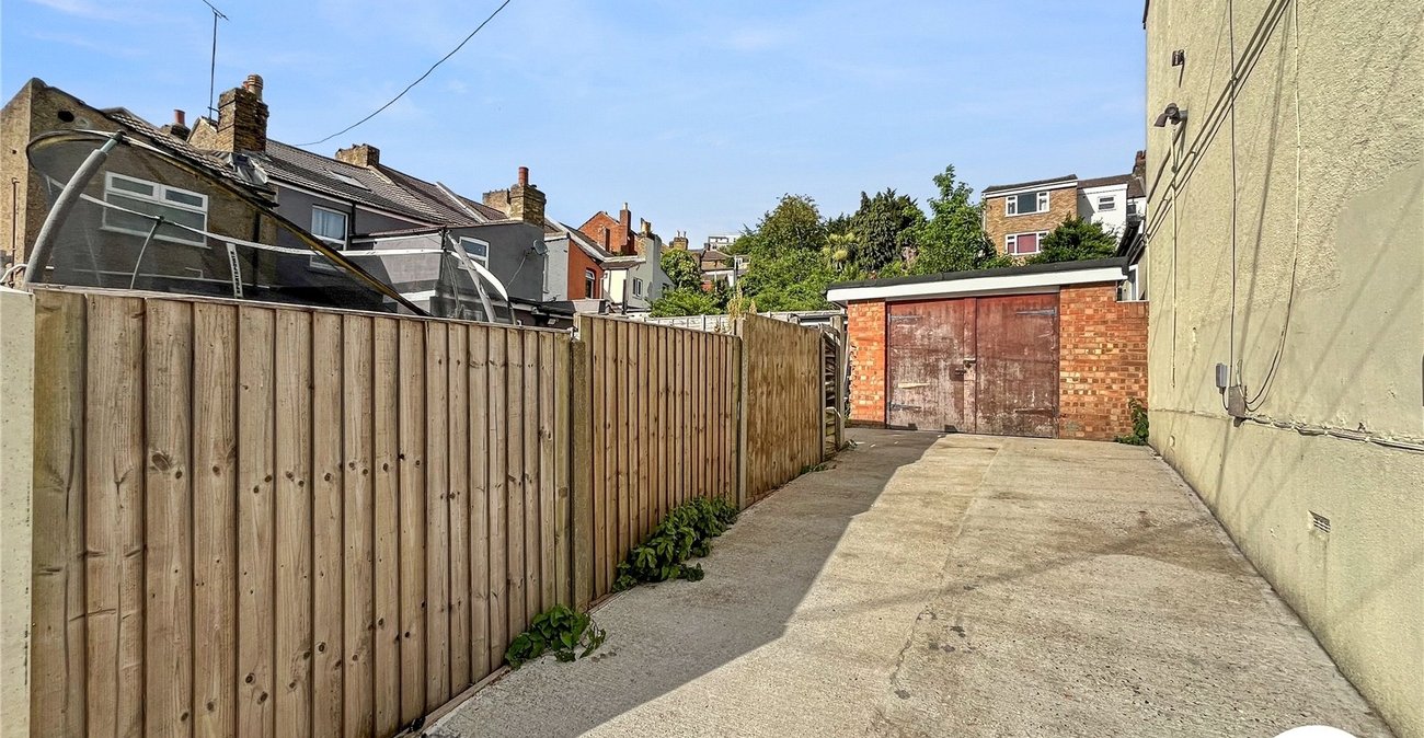 3 bedroom house to rent in Chatham | Robinson Michael & Jackson