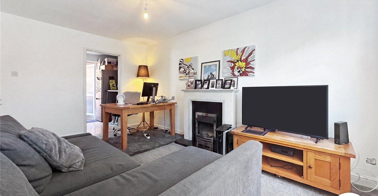 2 bedroom house to rent in Chatham | Robinson Michael & Jackson