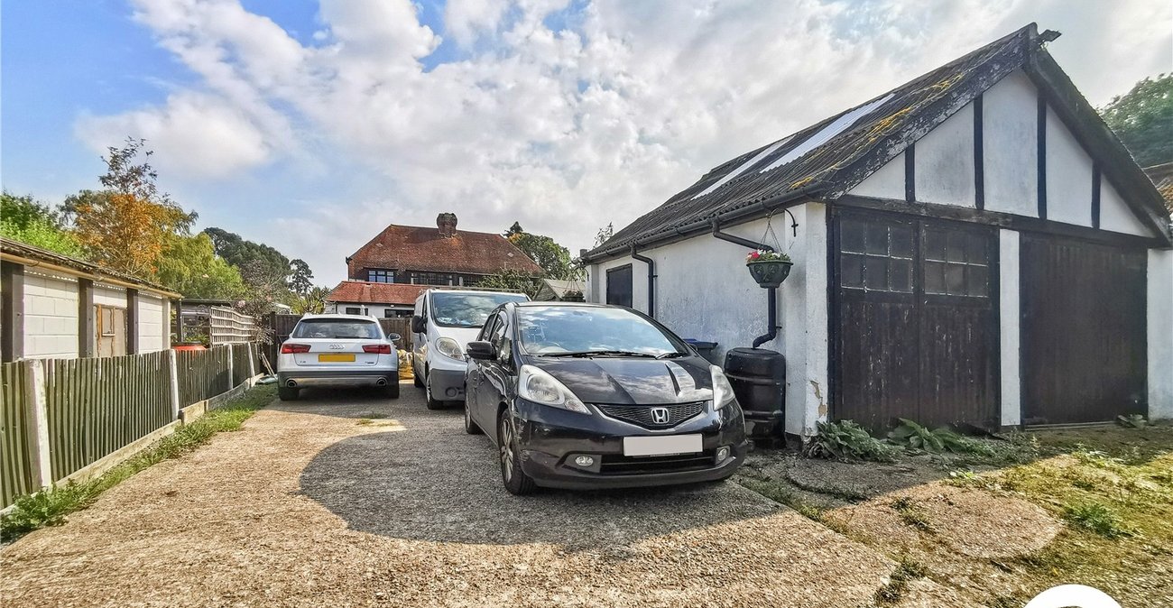 4 bedroom house to rent in Swanley Villiage | Robinson Jackson