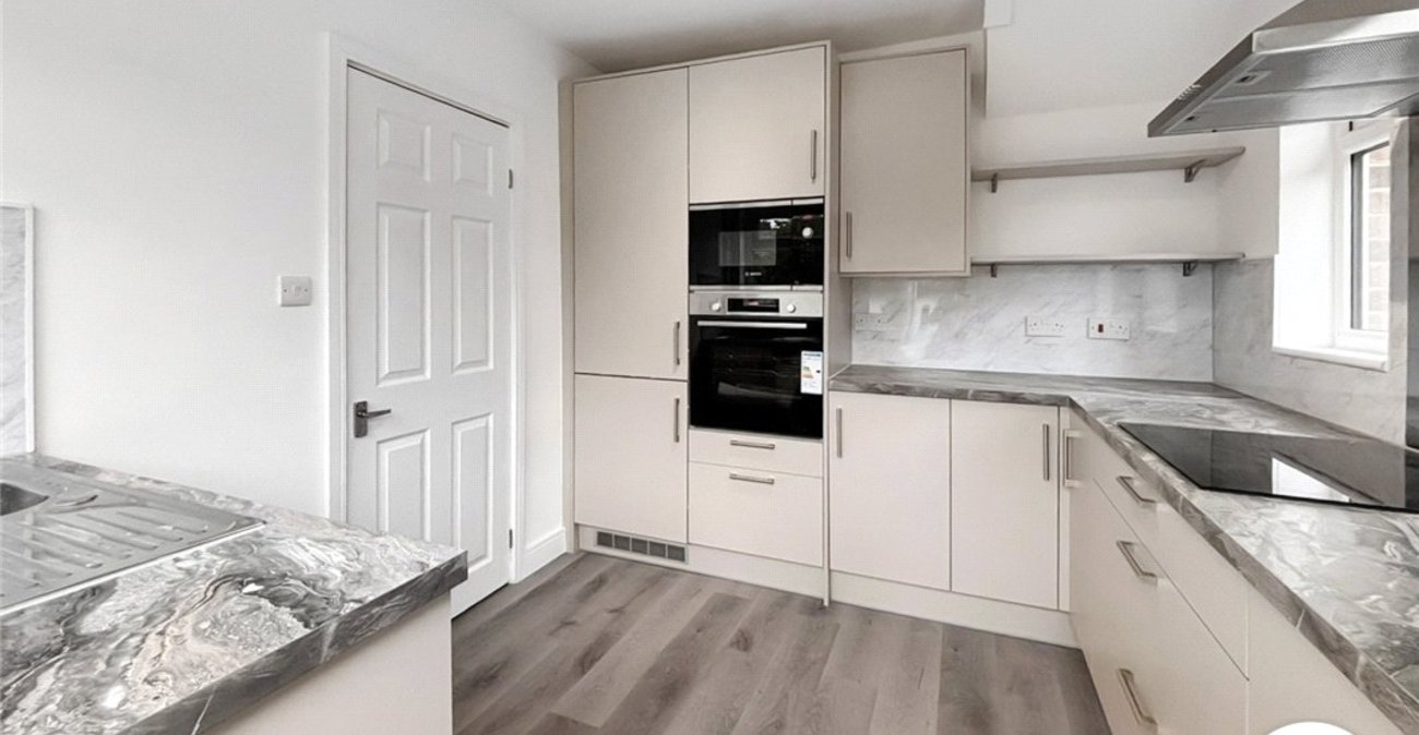 2 bedroom house to rent in Farningham | Robinson Jackson