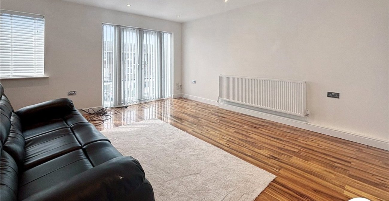 5 bedroom house to rent in Bromley | Robinson Jackson