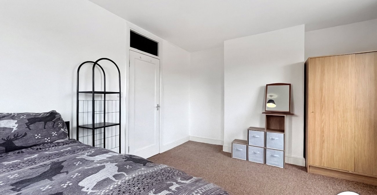 2 bedroom property to rent in Welling | 