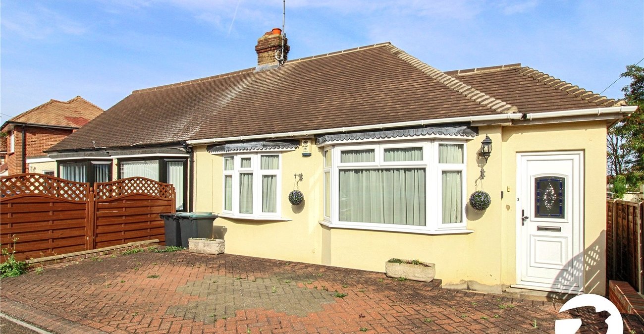 2 bedroom bungalow to rent in Gravesend | Robinson Michael & Jackson