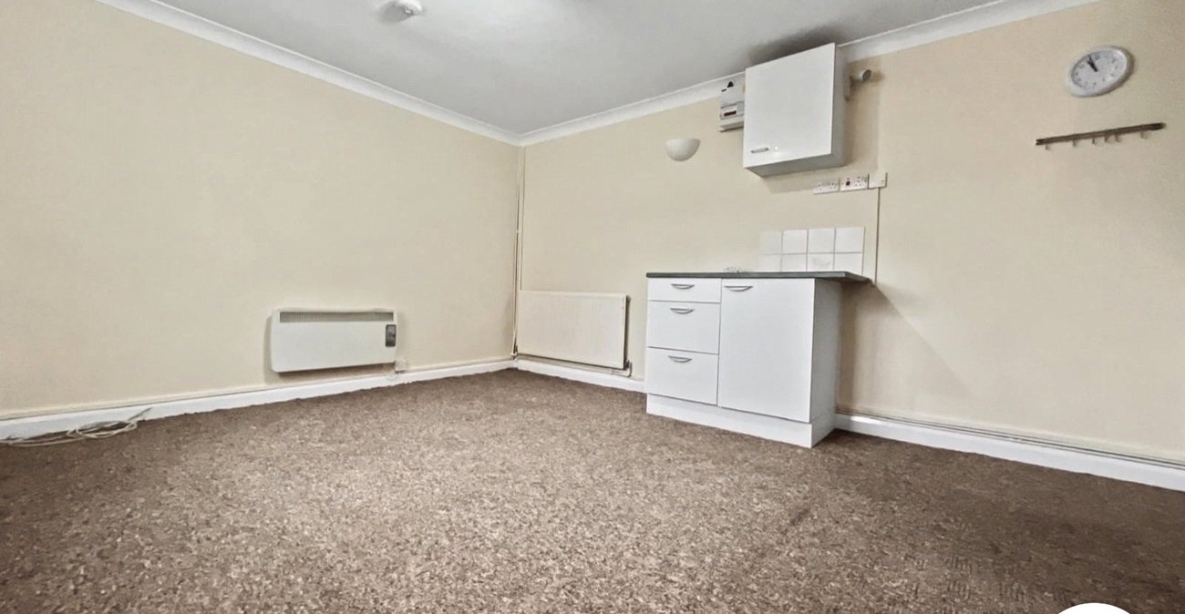 1 bedroom property to rent in Hoo | Robinson Michael & Jackson