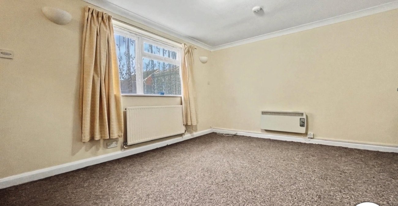 1 bedroom property to rent in Hoo | Robinson Michael & Jackson