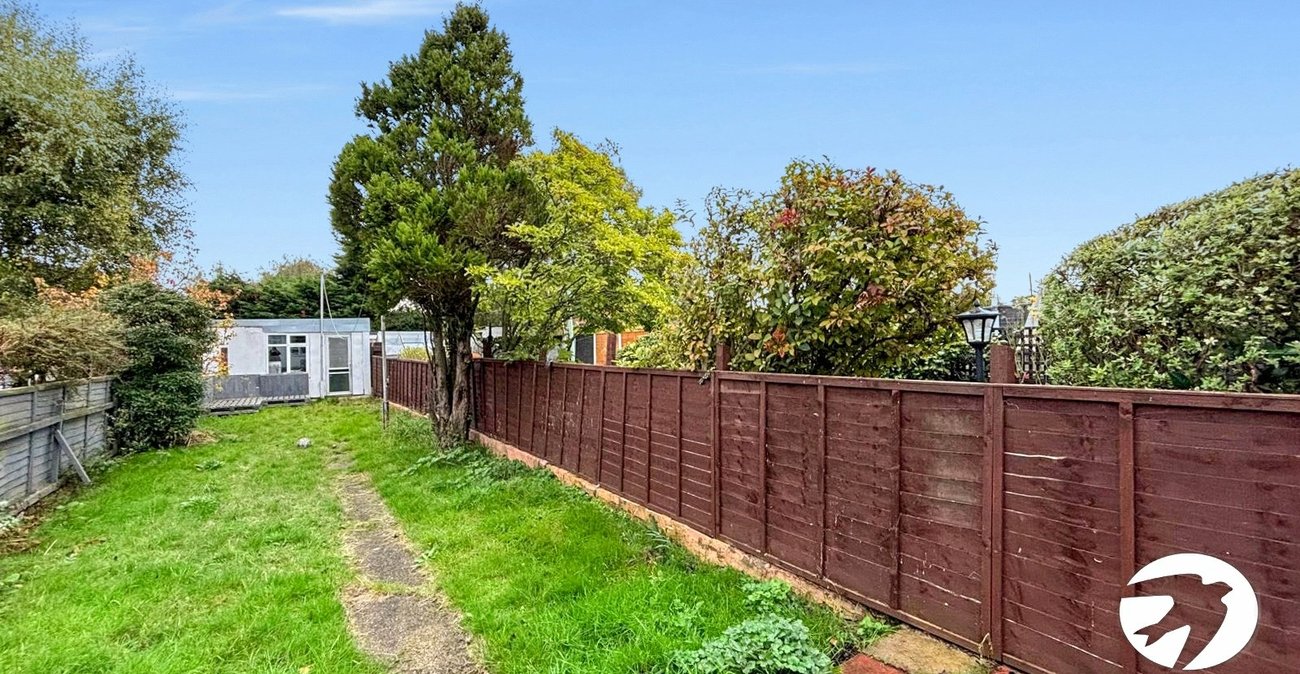 3 bedroom house to rent in Erith | Robinson Jackson