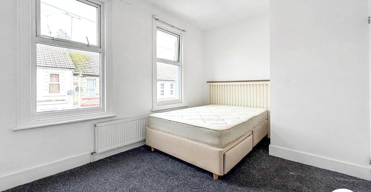 3 bedroom house to rent in Gillingham | Robinson Michael & Jackson