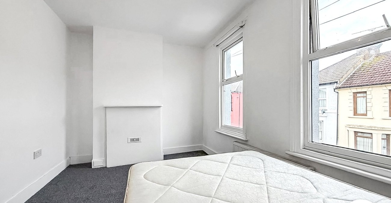 3 bedroom house to rent in Gillingham | Robinson Michael & Jackson