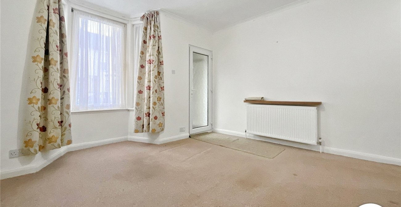 3 bedroom house to rent in Gillingham | Robinson Michael & Jackson