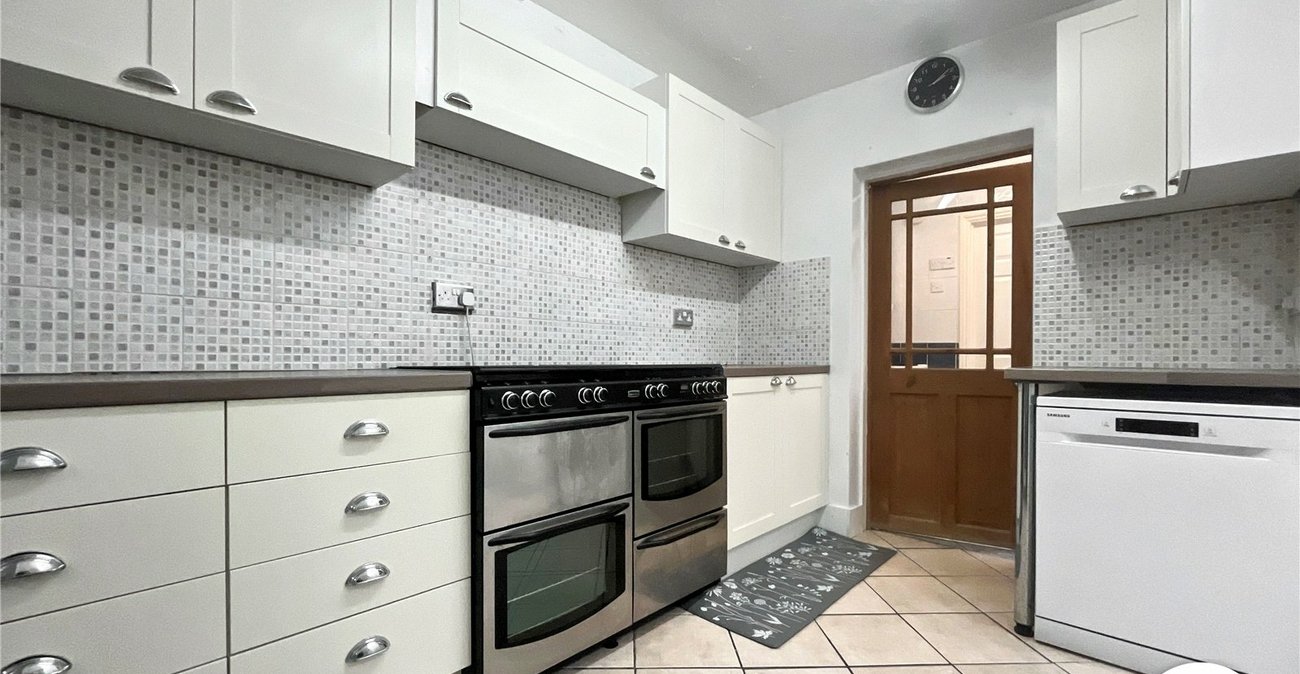 3 bedroom house to rent in Gillingham | Robinson Michael & Jackson