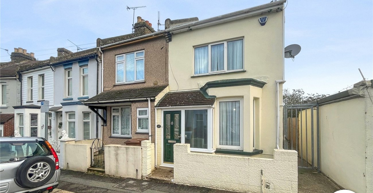 3 bedroom house to rent in Gillingham | Robinson Michael & Jackson