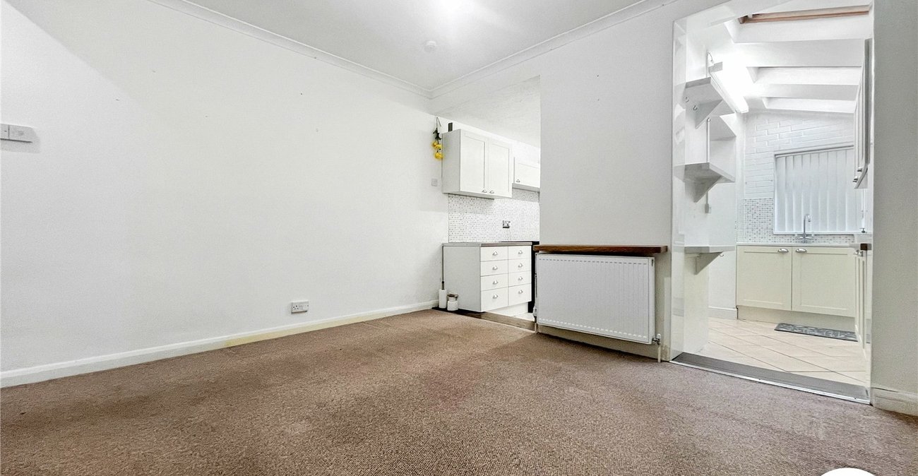 3 bedroom house to rent in Gillingham | Robinson Michael & Jackson