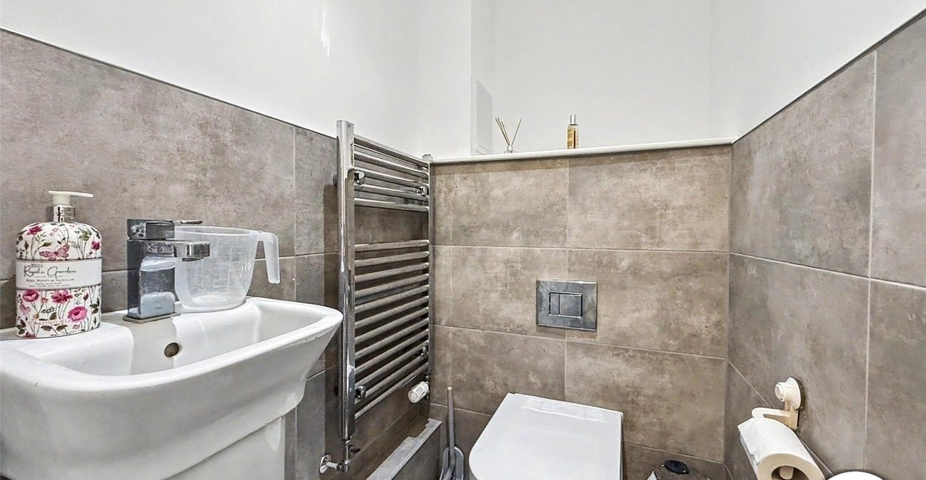 3 bedroom house to rent in Rochester | Robinson Michael & Jackson