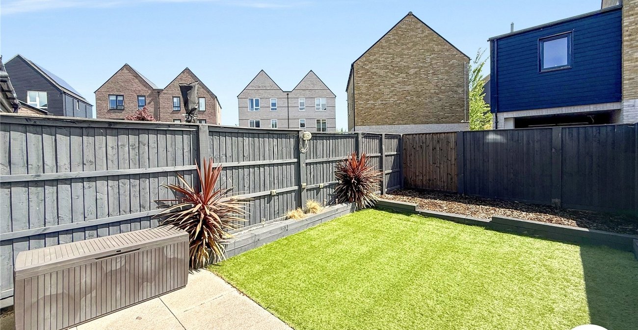 2 bedroom house to rent in Rochester | Robinson Michael & Jackson