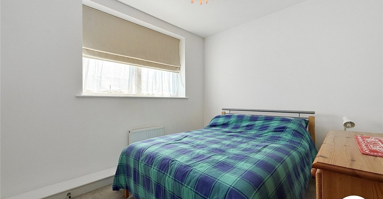 2 bedroom house to rent in Rochester | Robinson Michael & Jackson