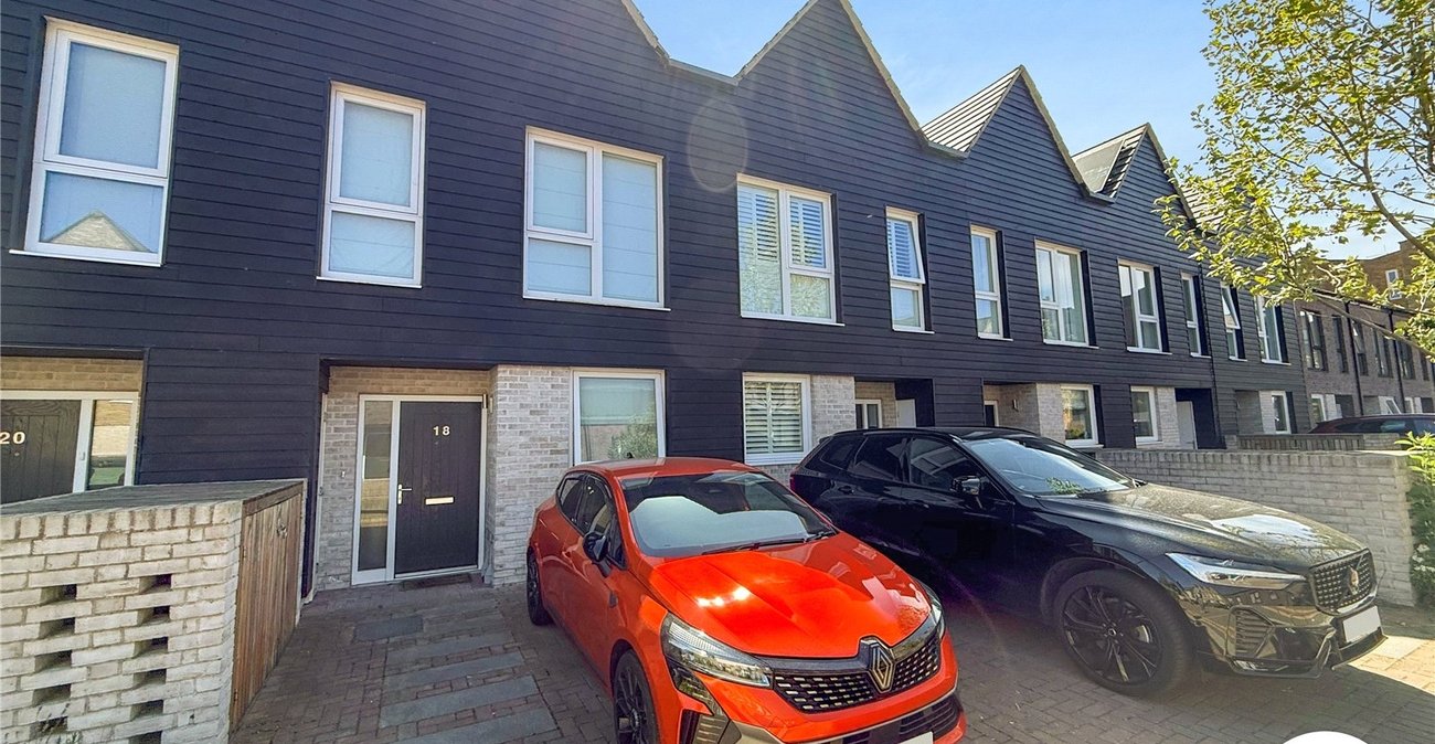 2 bedroom house to rent in Rochester | Robinson Michael & Jackson