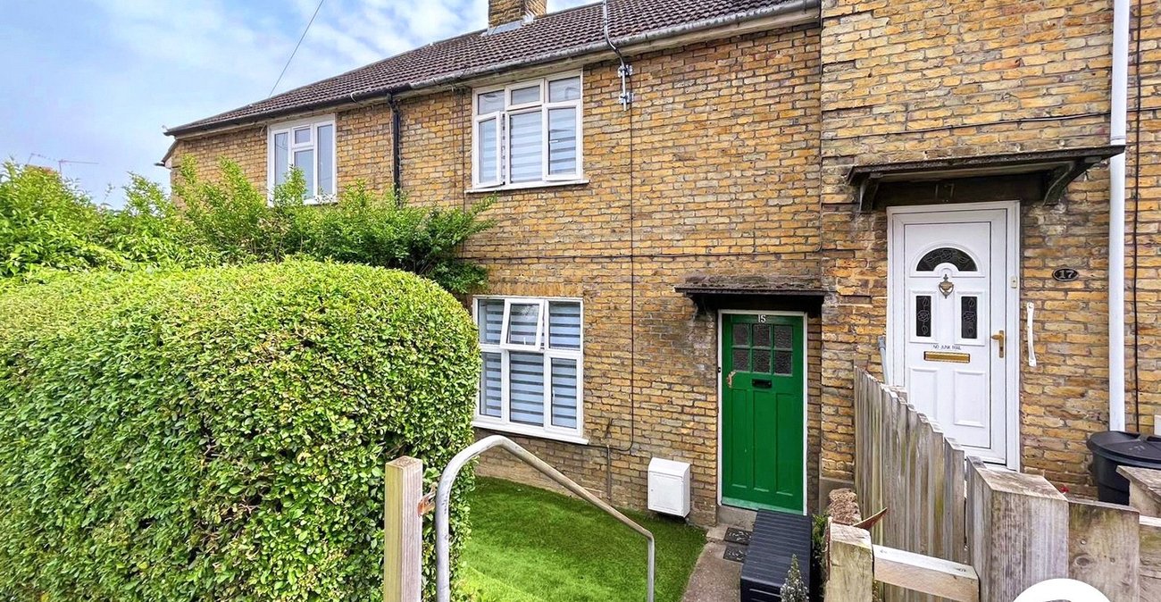 3 bedroom house to rent in Rochester | Robinson Michael & Jackson