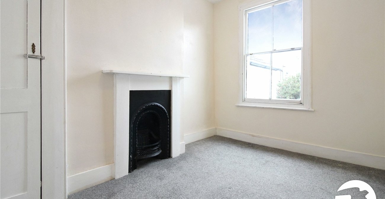 2 bedroom house to rent in Gravesend | Robinson Michael & Jackson